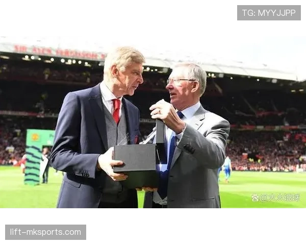 弗格森时代再回首:解码英超传奇教父的辉煌战绩与非凡领导力 弗格森时代再回首:解码英超传奇教父的辉煌战绩与非凡领导力