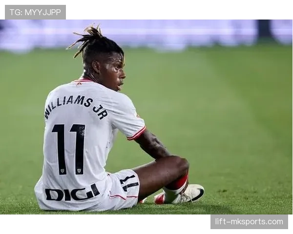 巴萨中场组织力再升级，新星表现稳健备受关注