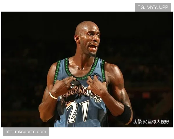 加内特强化内线防守对比巅峰期篮板和盖帽表现